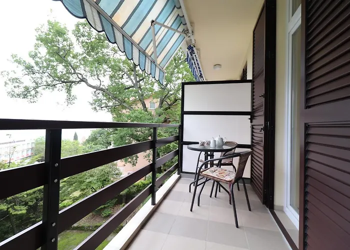Gea アパート オパティヤ